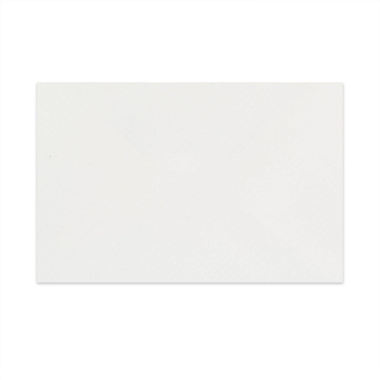Witte geribbelde lichtgewicht envelop (90 g/m²) 62x94 mm